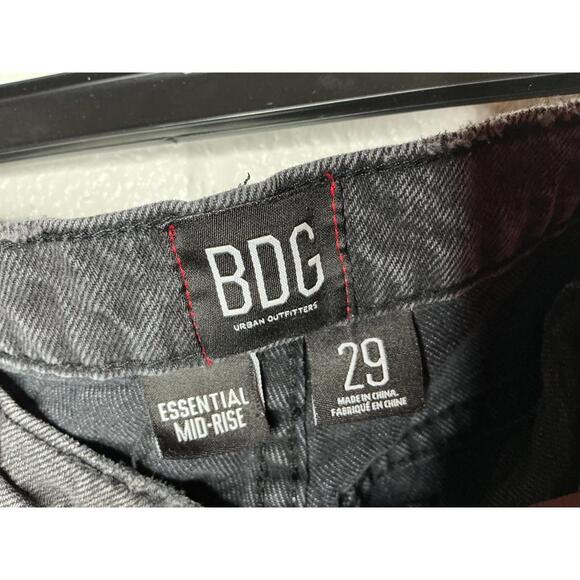 < BDG Essential Mid-Rise Black Distressed Denim Shorts > - Picture 2 of 4